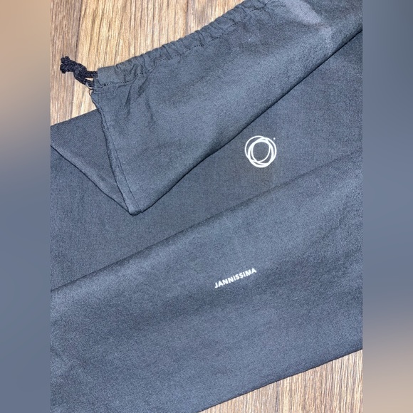 GIFTED 🎁 Jannissima Dust Bag - Picture 2 of 4